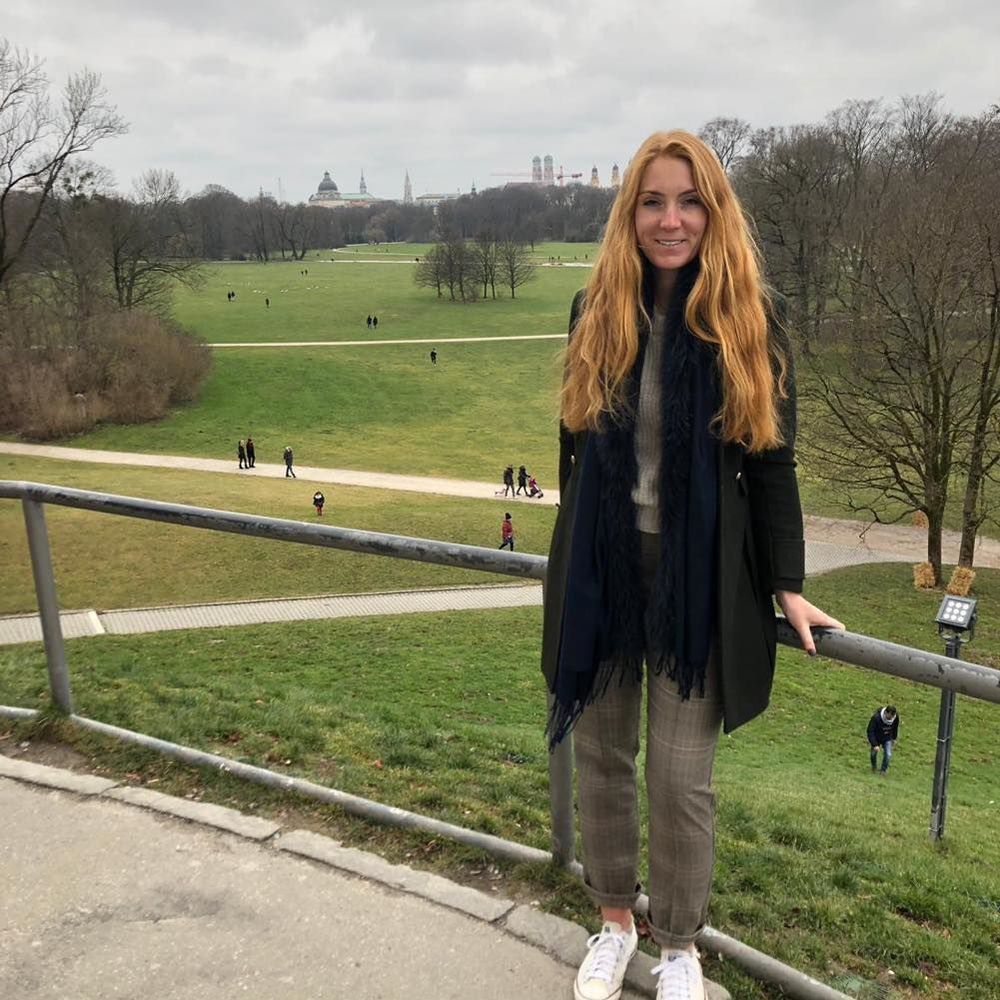 Meet your Posher, Christina
